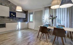 Faenza Elegant Apartment